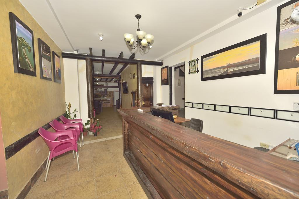 Hotel La Barca อาตากาเมส ภายนอก รูปภาพ